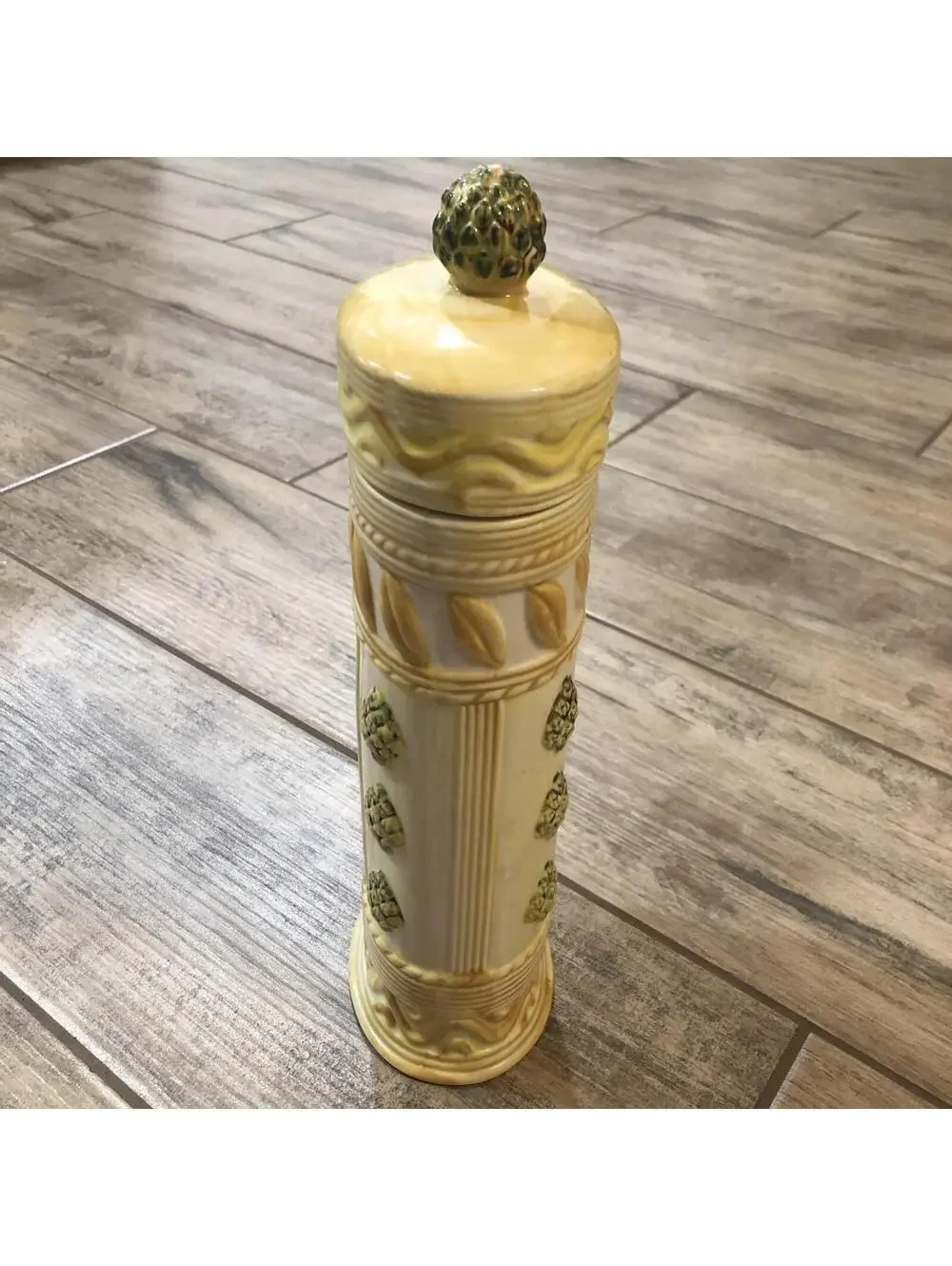 Ceramic‎ Oval Pasta Storage Canister with Lid Artichokes Tuscan Design